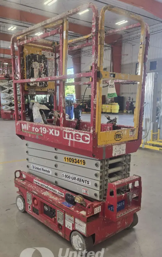 2020 MEC MICRO 19-XD Scissor Lift