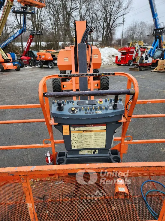2017 JLG 800AJ Articulating Boom Lift