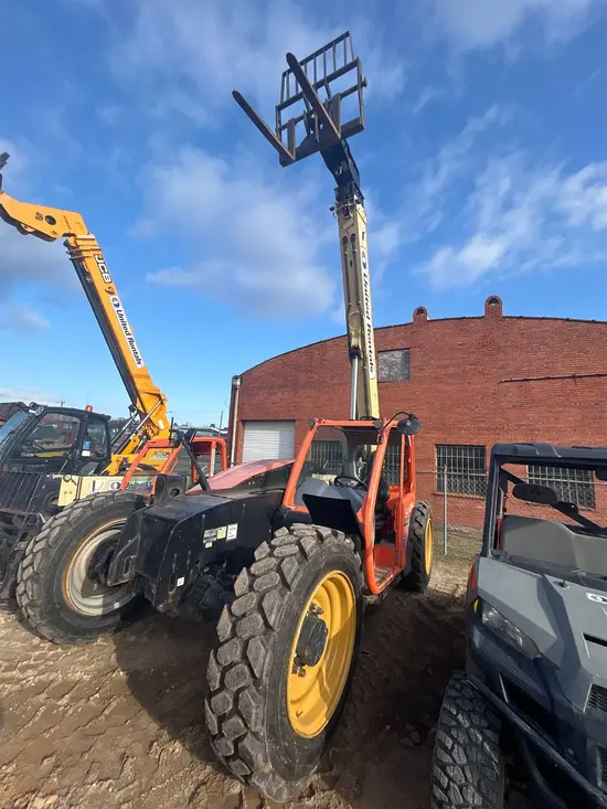 2018 JLG 742 Forklift
