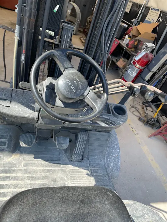 2018 Toyota 8FDU30 Warehouse Forklift