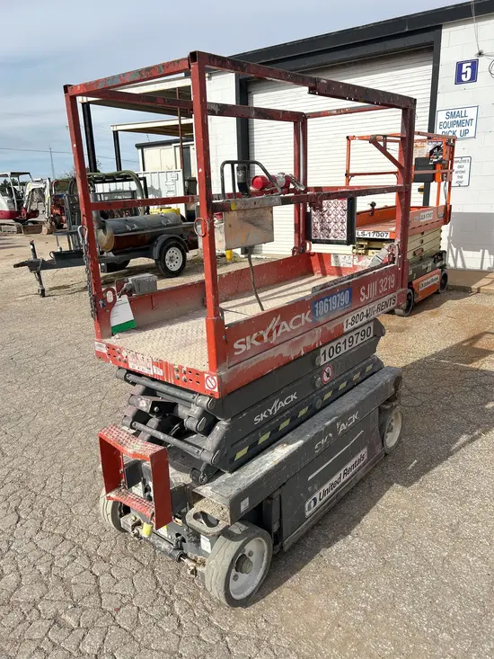2017 Skyjack SJIII3219 Scissor Lift