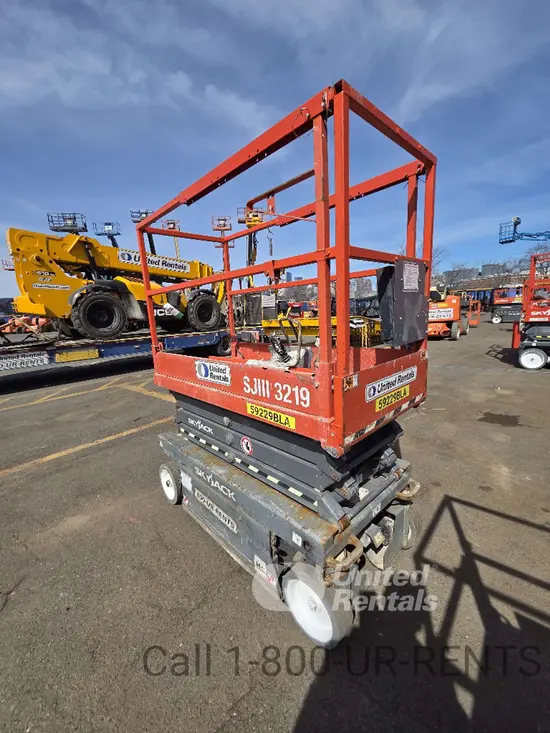 2018 Skyjack SJIII3219 Scissor Lift