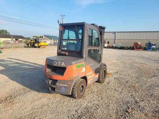 2020 Toyota 8FDU30 Warehouse Forklift