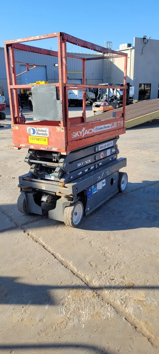 2018 Skyjack SJIII3219 Scissor Lift