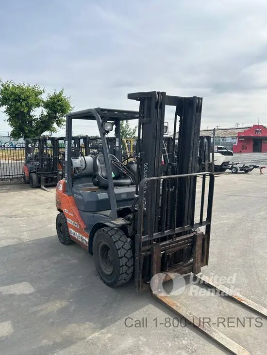 2018 Toyota 8FGU25 Warehouse Forklift