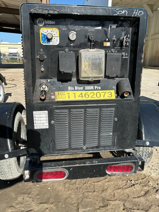 2022 Miller Welders Big Blue 300R Welder