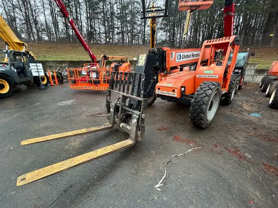 2017 SKYTRAK 6042 Forklift
