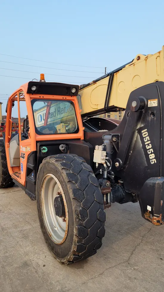 2016 JLG 642 Forklift