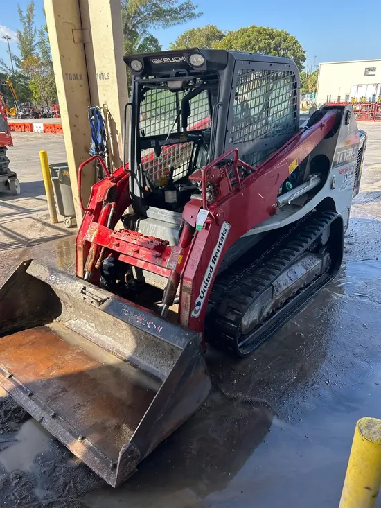 2022 Takeuchi TL12R2-CR Track Loader