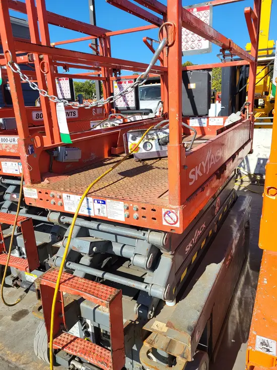 2016 Skyjack SJIII3219 Scissor Lift