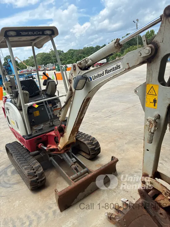 2021 Takeuchi TB216RH Mini Excavator