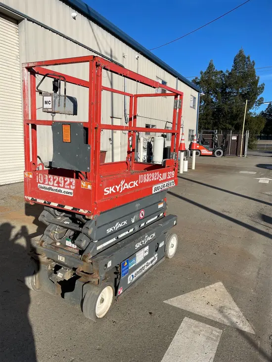 2018 Skyjack SJIII3219 Scissor Lift