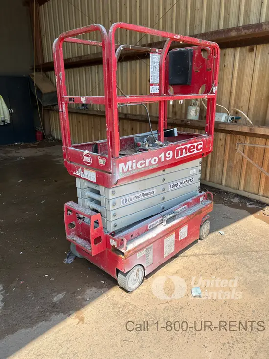 2020 MEC MICRO 19 Scissor Lift