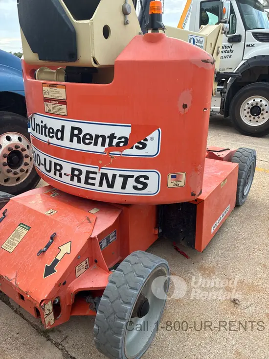 2016 JLG E400AJPN Articulating Boom Lift
