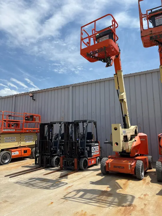 2016 JLG E400AJPN Articulating Boom Lift