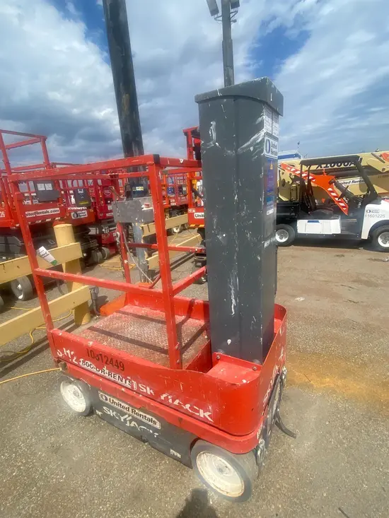 2018 Skyjack SJ12 Self-Propelled One-Person Lift