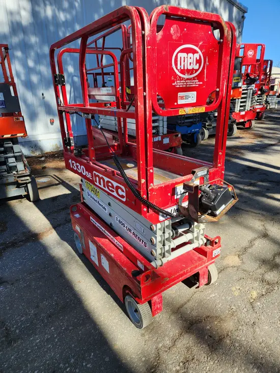 2017 MEC 1330SE Scissor Lift