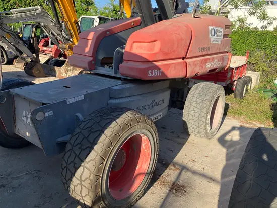 2016 Skyjack SJ61T Boom Lift