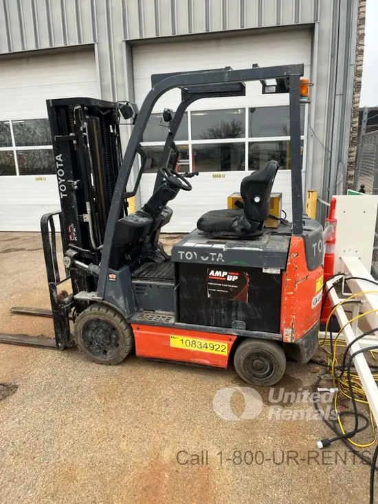 2018 Toyota 8FBCU25 Warehouse Forklift