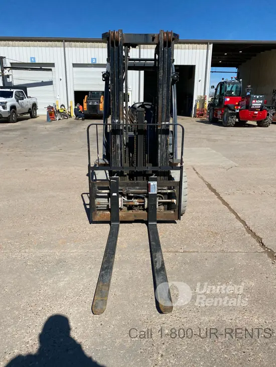 2018 Toyota 8FDU30 Warehouse Forklift