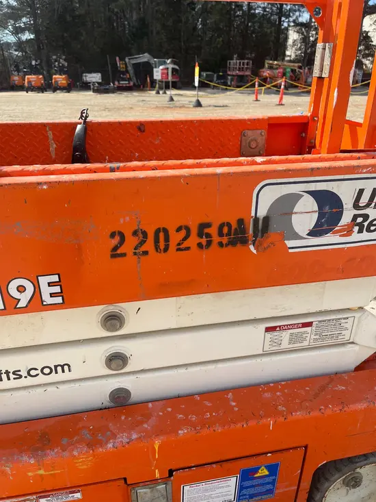 2019 Snorkel S3219E Scissor Lift