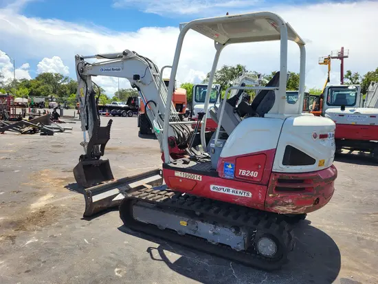 2020 Takeuchi TB240 Mini Excavator
