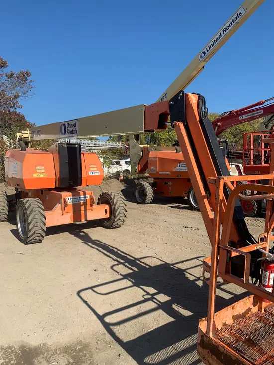 2017 JLG 800AJ Articulating Boom Lift