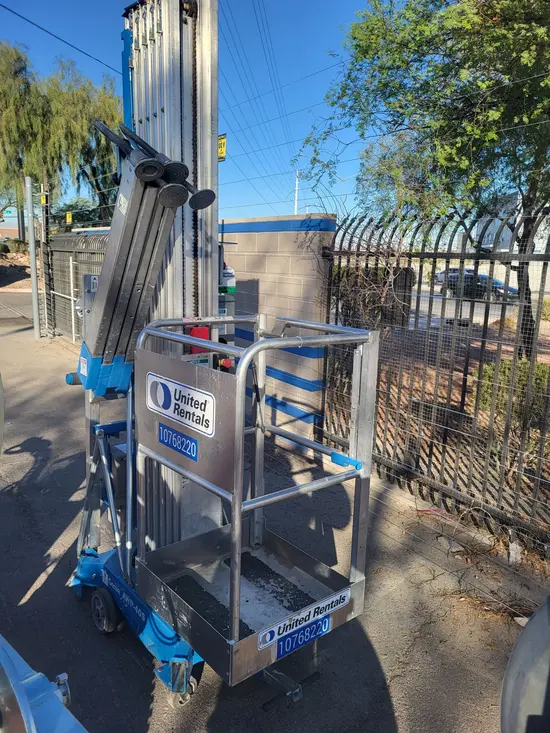 2018 Genie AWP-40SDC Pusharound Lift