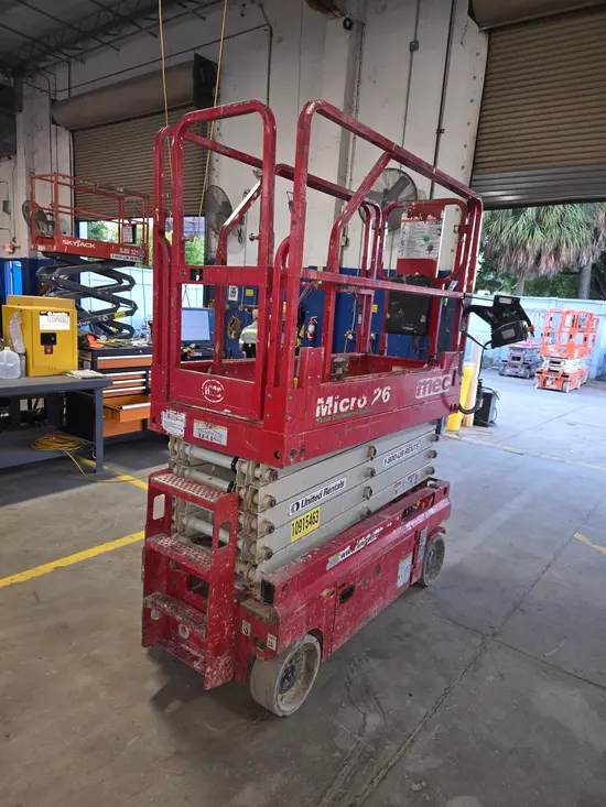 2019 MEC MICRO 26 Scissor Lift