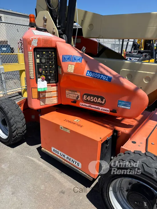 2018 JLG E450AJ Articulating Boom Lift