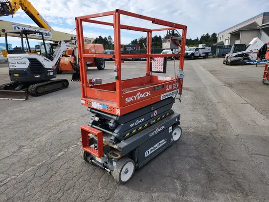 2018 Skyjack SJIII3219 Scissor Lift