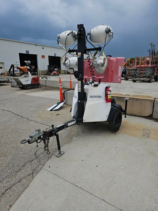 2016 Magnum Pro MLT6SM Portable Light Tower