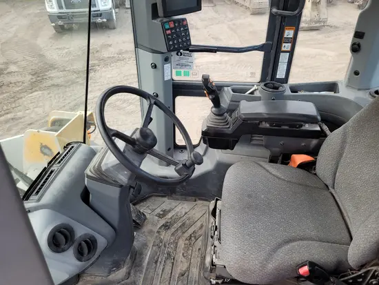 2019 John Deere 544L Wheel Loader