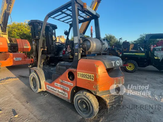 2019 Toyota 8FGU25 Warehouse Forklift