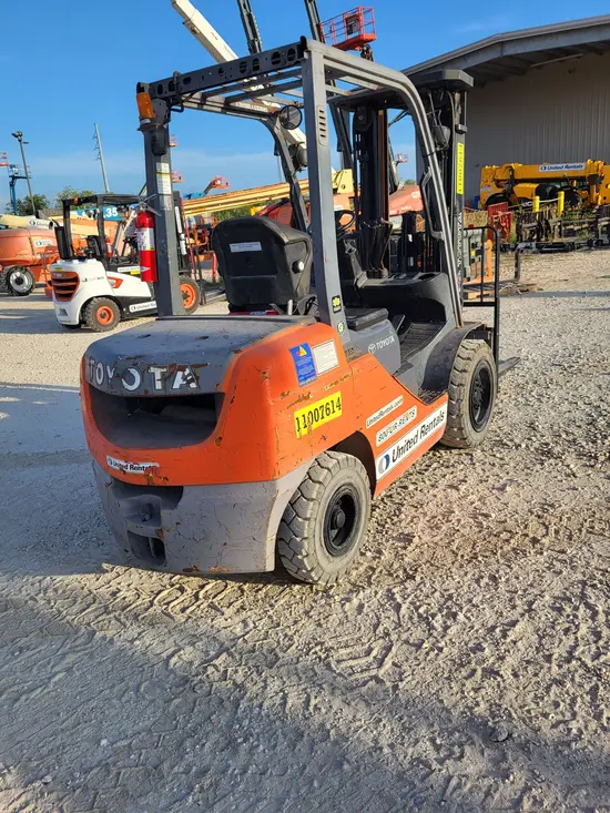 2019 Toyota 8FDU30 Warehouse Forklift
