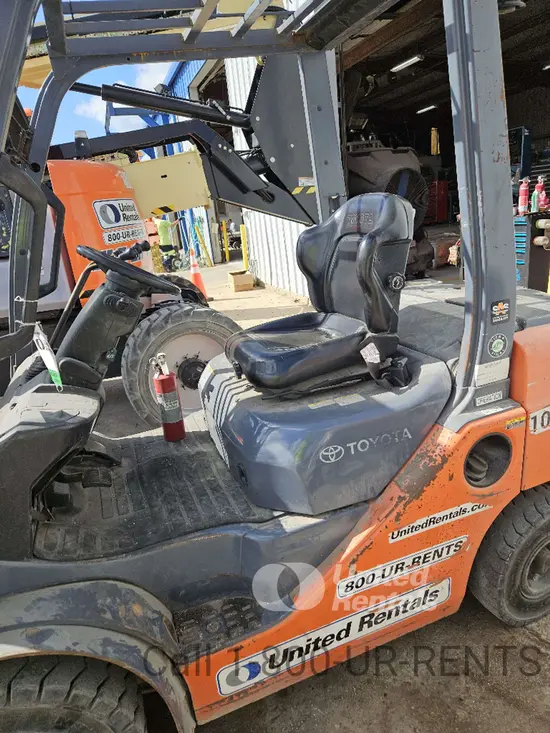 2019 Toyota 8FDU25 Warehouse Forklift