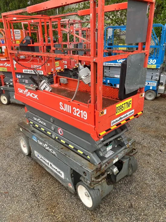 2016 Skyjack SJIII3219 Scissor Lift