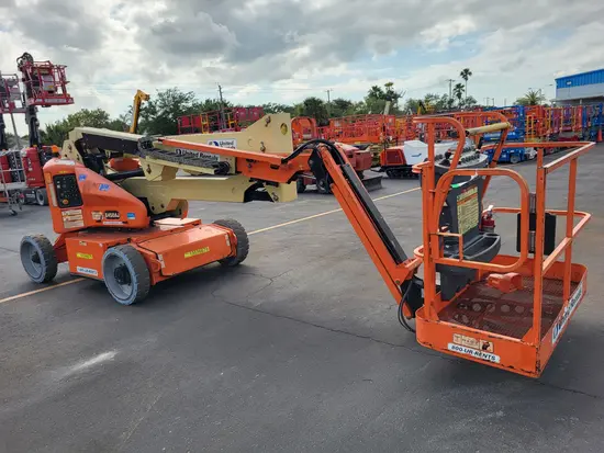2017 JLG E450AJ Articulating Boom Lift
