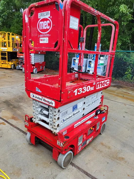 2018 MEC 1330SE Scissor Lift