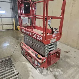 2019 MEC MICRO 19 Scissor Lift