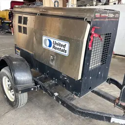 2021 Lincoln Electric VANTAGE 322 Welder