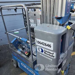 2017 Genie GR-20 Self-Propelled One-Person Lift