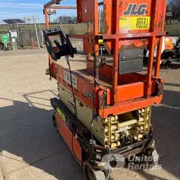 2017 JLG 1932R Scissor Lift