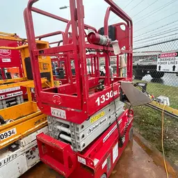 2018 MEC 1330SE Scissor Lift