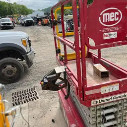 2018 MEC MICRO 19 Scissor Lift