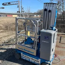 2018 Genie GR-20 Self-Propelled One-Person Lift