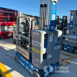 2018 Genie GR-20 Self-Propelled One-Person Lift