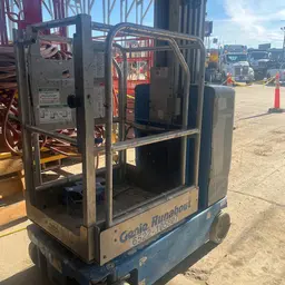 2018 Genie GR-20 Self-Propelled One-Person Lift