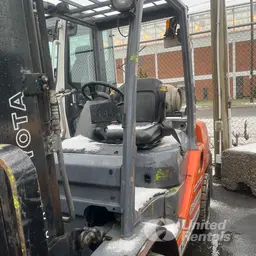 2019 Toyota 8FGU30 Warehouse Forklift