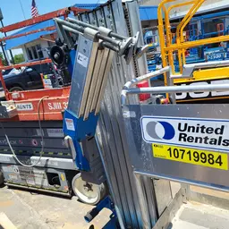 2018 Genie AWP-30SDC Pusharound Lift